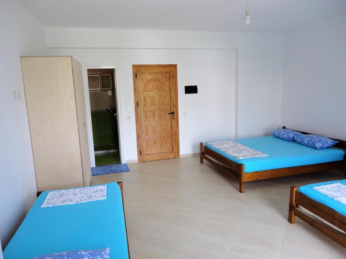 Spiro Guest House Himarë Exterior foto